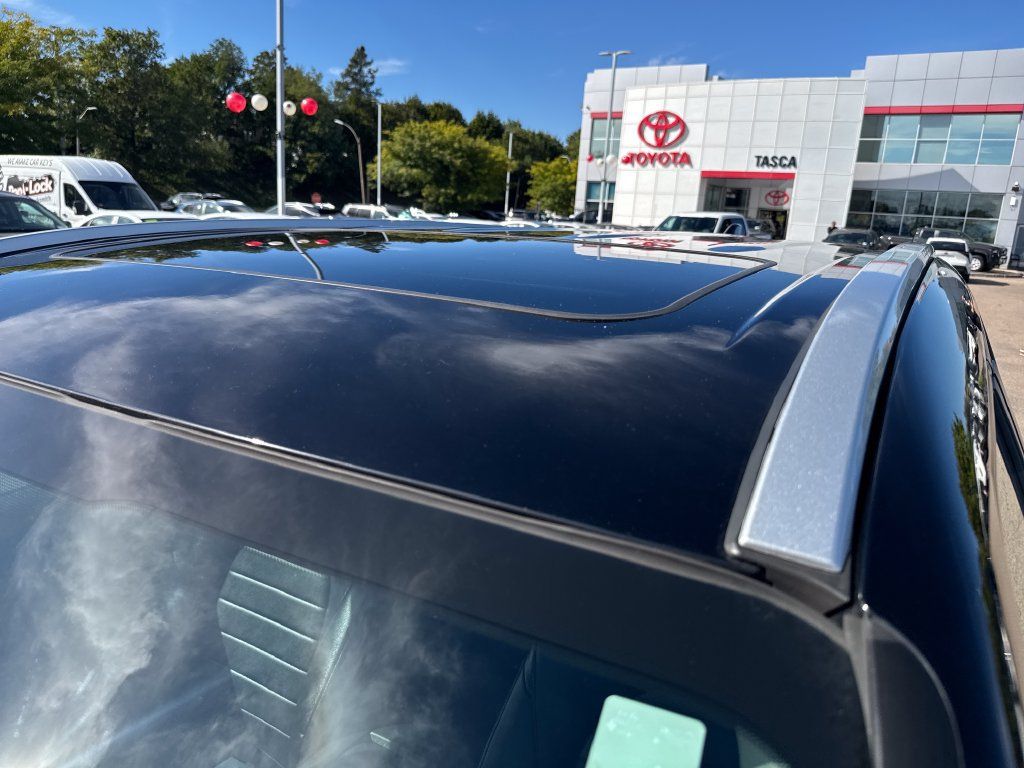 Used 2023 Toyota Highlander XLE AWD/4WD image 48