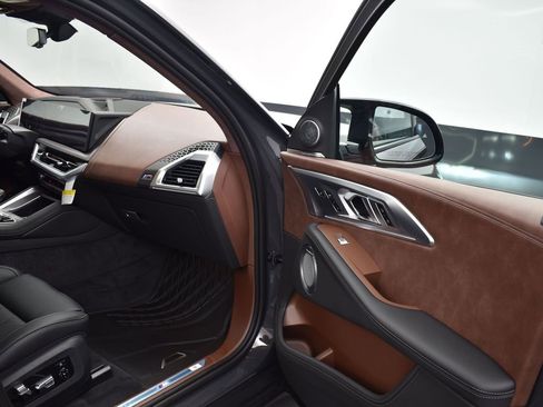 New 2026 BMW XM Label Red image 20