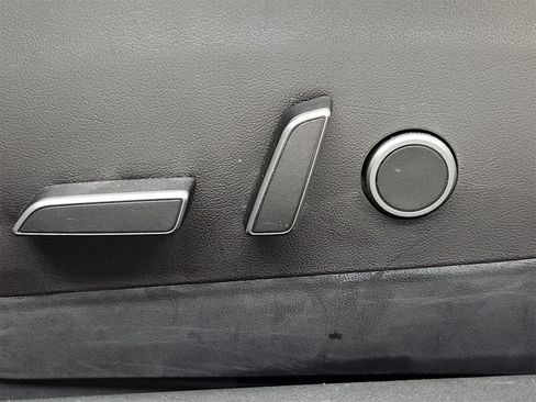 Used 2023 Tesla Model 3 Performance image 21