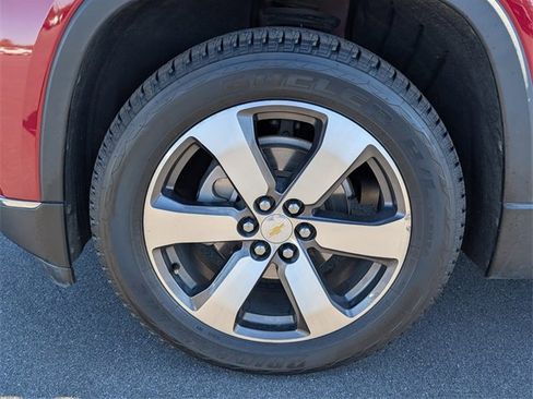 Used 2019 Chevrolet Traverse LT w/ LT Premium Package image 12