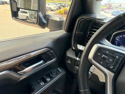 Used 2025 Chevrolet Silverado 2500 LT w/ Convenience Package AWD/4WD image 21