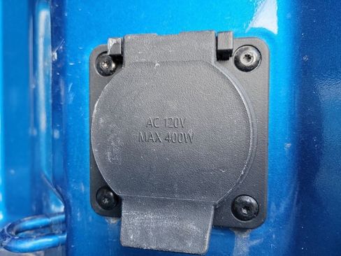 Used 2023 Chevrolet Silverado 1500 LT image 9