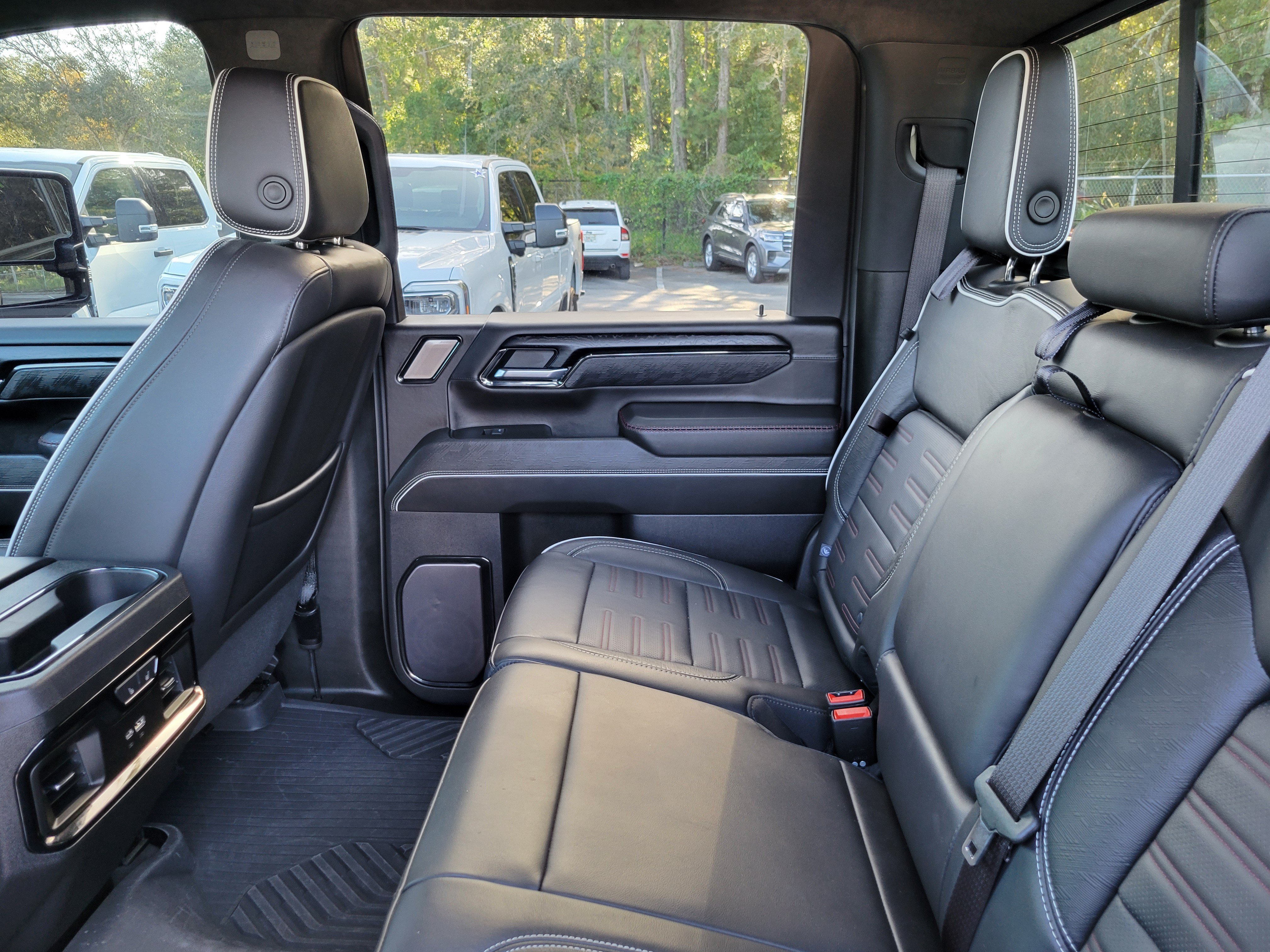 Used 2024 GMC Sierra 2500 AT4X w/ AT4X AEV Edition AWD/4WD image 24