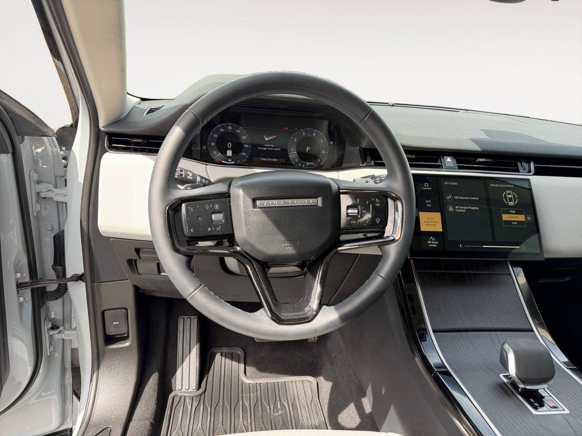 Used 2024 Land Rover Range Rover Evoque S AWD/4WD image 12