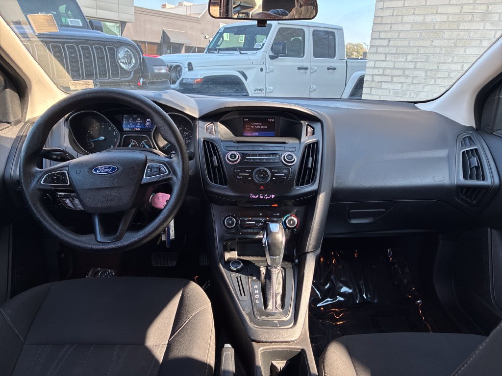 Used 2016 Ford Focus SE FWD image 13