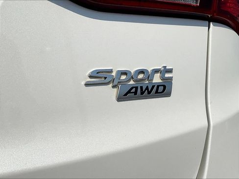 Used 2017 Hyundai Santa Fe Sport AWD/4WD image 24