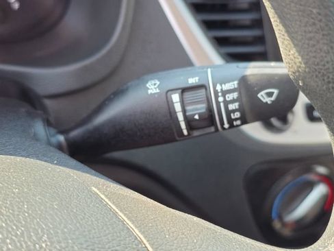 Used 2022 Hyundai Accent SE FWD image 30