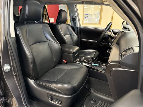 Used 2020 Toyota 4Runner Nightshade AWD/4WD image 22