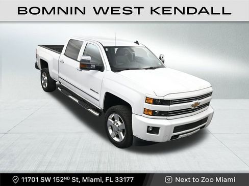 Used 2018 Chevrolet Silverado 2500 LT w/ Custom Sport Edition image 18