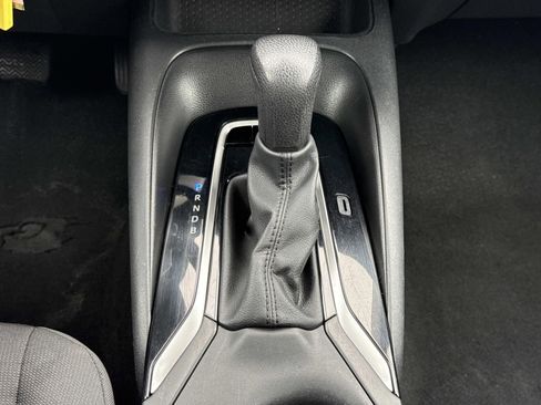 Used 2024 Toyota Corolla LE image 13
