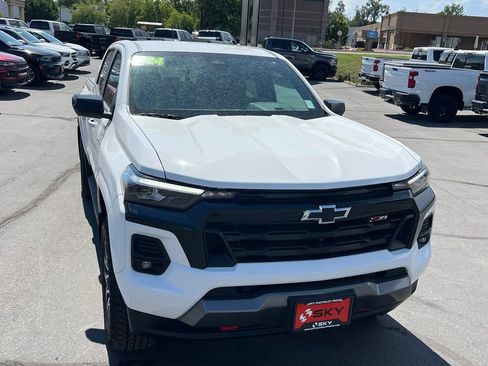 Used 2024 Chevrolet Colorado Z71 w/ Z71 Convenience Package 2 AWD/4WD image 5