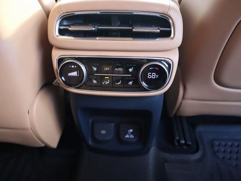 Used 2021 Genesis GV80 3.5T image 31