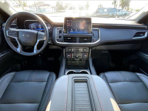 Used 2023 Chevrolet Suburban RST image 12