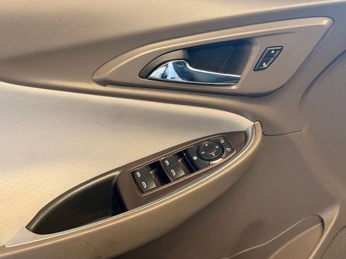 Used 2022 Chevrolet Malibu LT image 21
