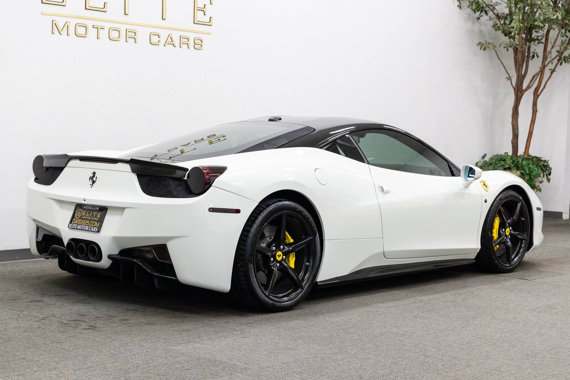 Used 2011 Ferrari 458 Italia Coupe RWD image 9