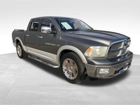 Used 2012 RAM 1500 Laramie RWD image 3