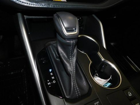 Used 2023 Toyota Highlander XSE image 24