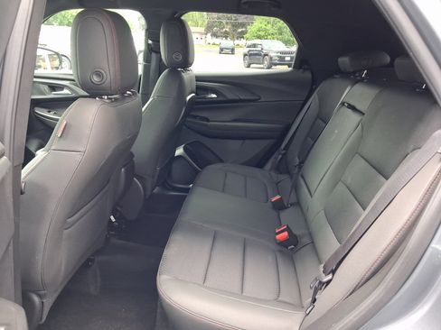 Used 2022 Chevrolet TrailBlazer RS w/ Convenience Package AWD/4WD image 18