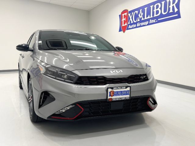 Used 2022 Kia Forte GT w/ GT Technology Package FWD image 2