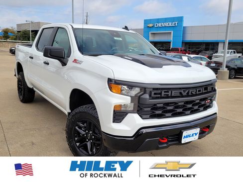 New 2026 Chevrolet Silverado 1500 Custom Trail Boss AWD/4WD image 1