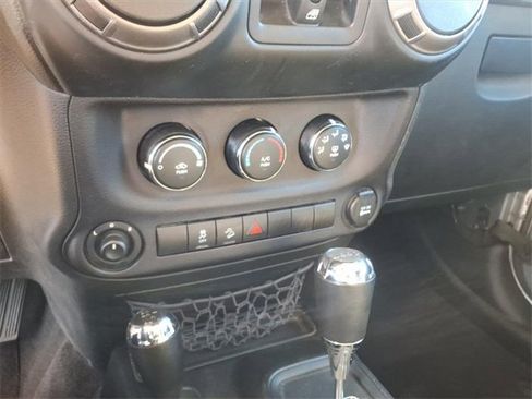 Used 2018 Jeep Wrangler Unlimited Sport S image 18