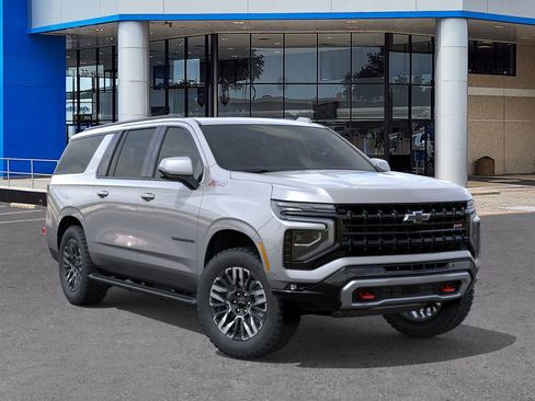 New 2026 Chevrolet Suburban Z71 image 7