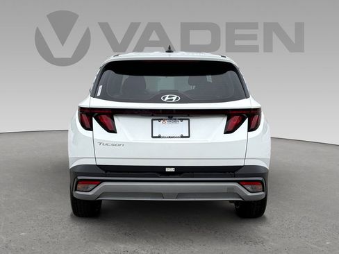 Used 2025 Hyundai Tucson SE FWD image 23