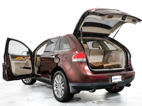Used 2012 Lincoln MKX AWD image 16