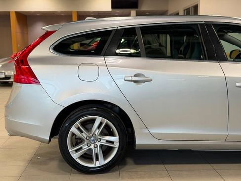 Used 2015 Volvo V60 T5 Premier Plus image 17