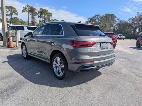 Used 2020 Audi Q3 2.0T Premium Plus w/ Premium Plus Package image 5