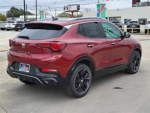 Used 2024 Buick Encore GX Sport Touring image 7