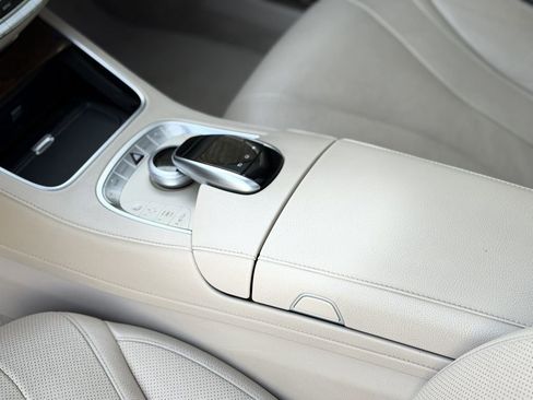 Used 2015 Mercedes-Benz S 550 Sedan image 19