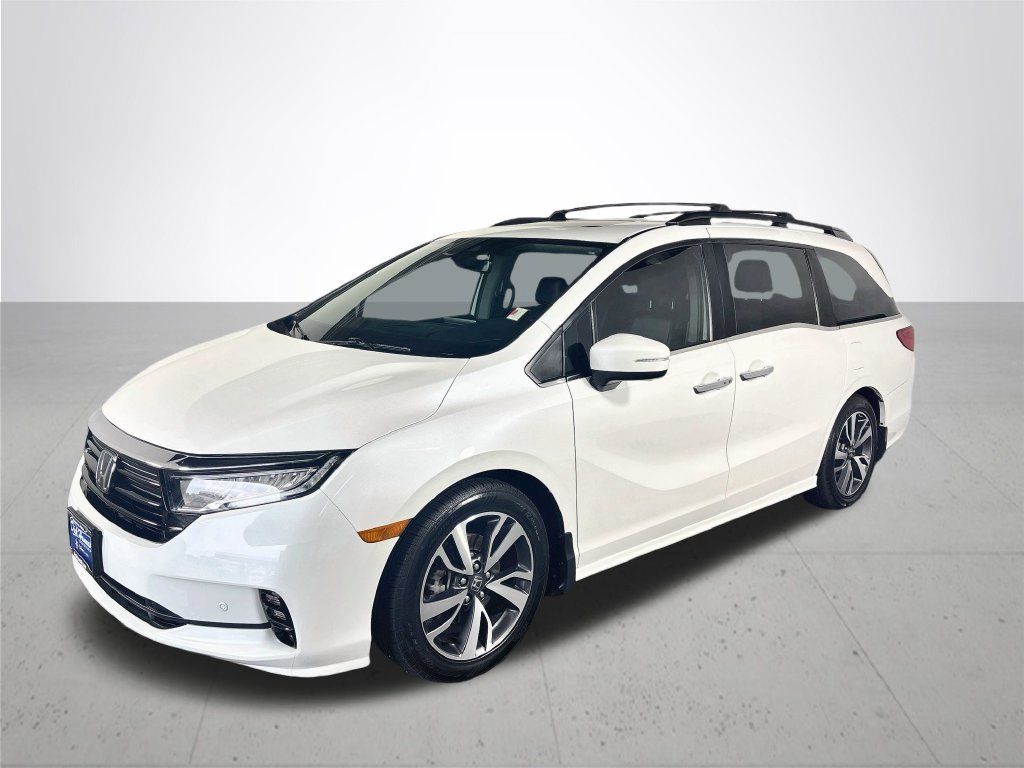 Used 2021 Honda Odyssey Touring image 2