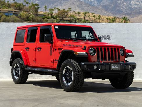 Used 2022 Jeep Wrangler Unlimited Rubicon w/ LED Lighting Group AWD/4WD image 2