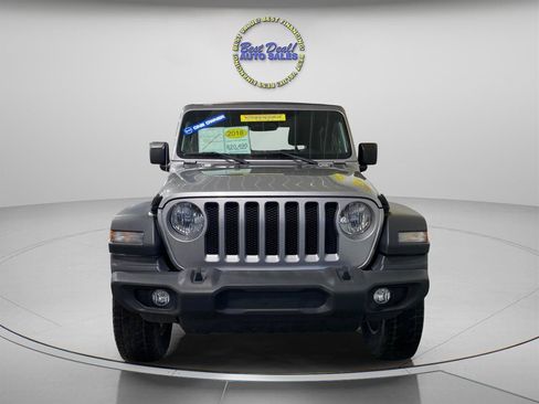 Used 2018 Jeep Wrangler Sport AWD/4WD image 8