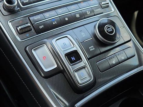 Used 2022 Hyundai Santa Fe SEL w/ Convenience + Premium Package FWD image 12