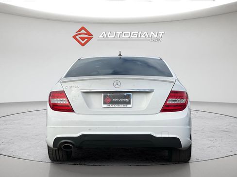 Used 2014 Mercedes-Benz C 250 Sedan image 6