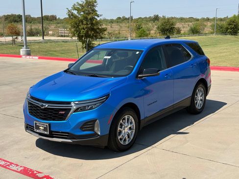 Certified 2024 Chevrolet Equinox LT FWD image 12