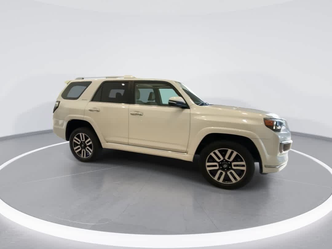 Used 2016 Toyota 4Runner Limited AWD/4WD image 9