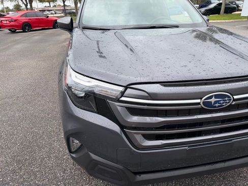 Used 2025 Subaru Forester Premium w/ Protection Package image 15