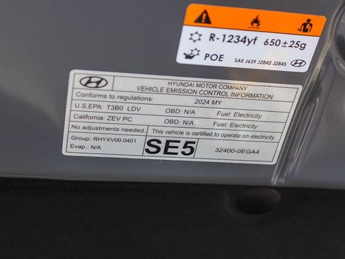 Certified 2024 Hyundai Kona SEL FWD image 36