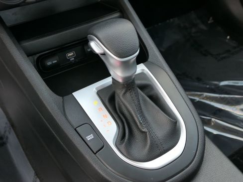 Used 2023 Kia Forte LXS image 22