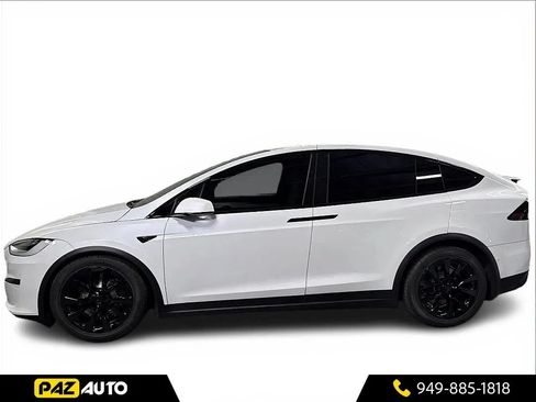 Used 2022 Tesla Model X Plaid AWD/4WD image 2