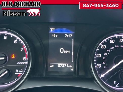 Used 2021 Toyota Camry SE image 20