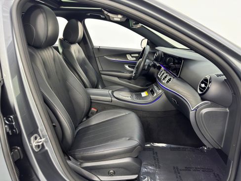 Used 2022 Mercedes-Benz E 350 Sedan w/ AMG Line Exterior image 16