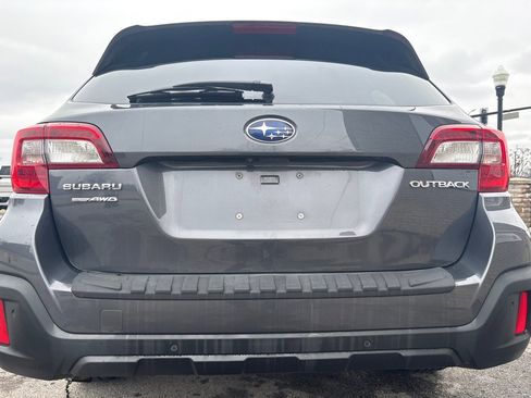 Used 2019 Subaru Outback 2.5i Limited image 4