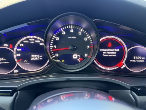 Certified 2022 Porsche Cayenne Platinum Edition AWD/4WD image 36