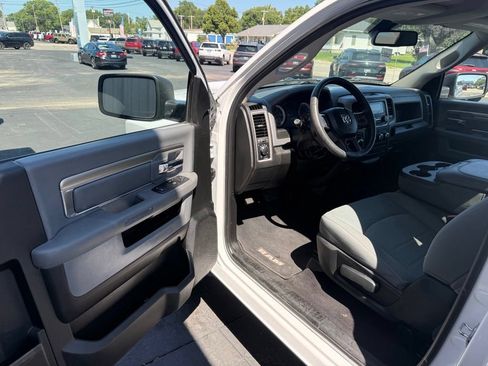 Used 2019 RAM 1500 Tradesman w/ Chrome Plus Package AWD/4WD image 9