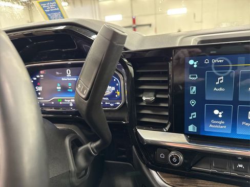 Used 2024 Chevrolet Silverado 1500 LT image 35