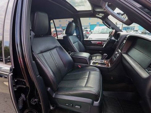 Used 2016 Lincoln Navigator L Reserve image 43